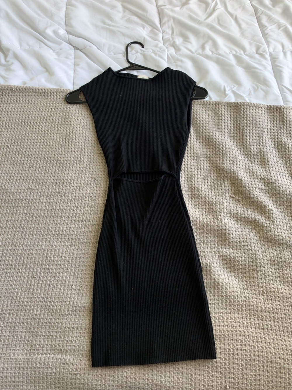Wilfred Black Strapless Twist-Front Ribbed Dress